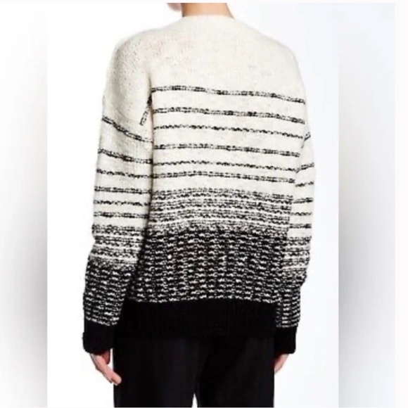 VINCE Womens Textured Striped Crewneck Pullover Sweater EUC/sz XS - Picture 2 of 15